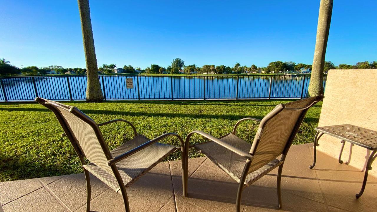 Royal Inn Hotel Royal Palm Beach Exterior foto