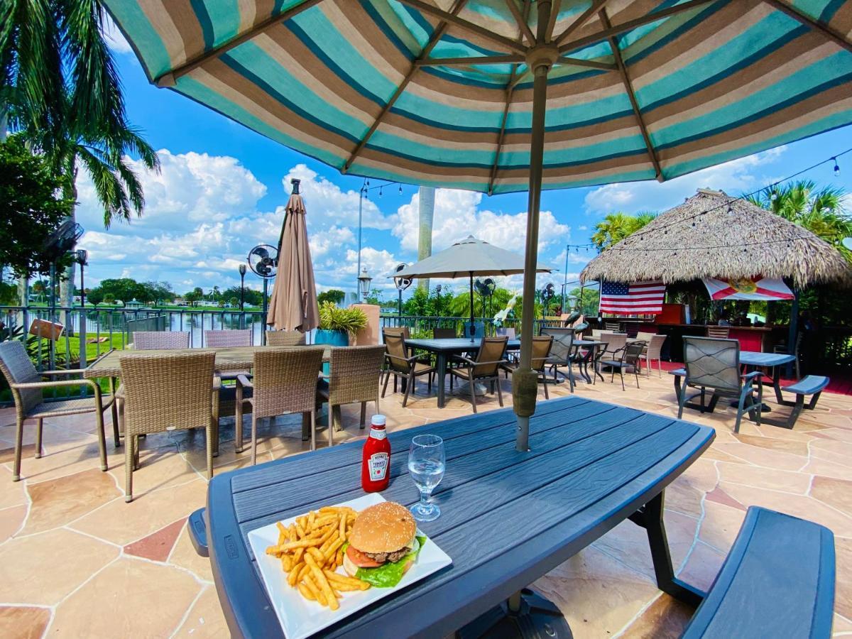 Royal Inn Hotel Royal Palm Beach Exterior foto
